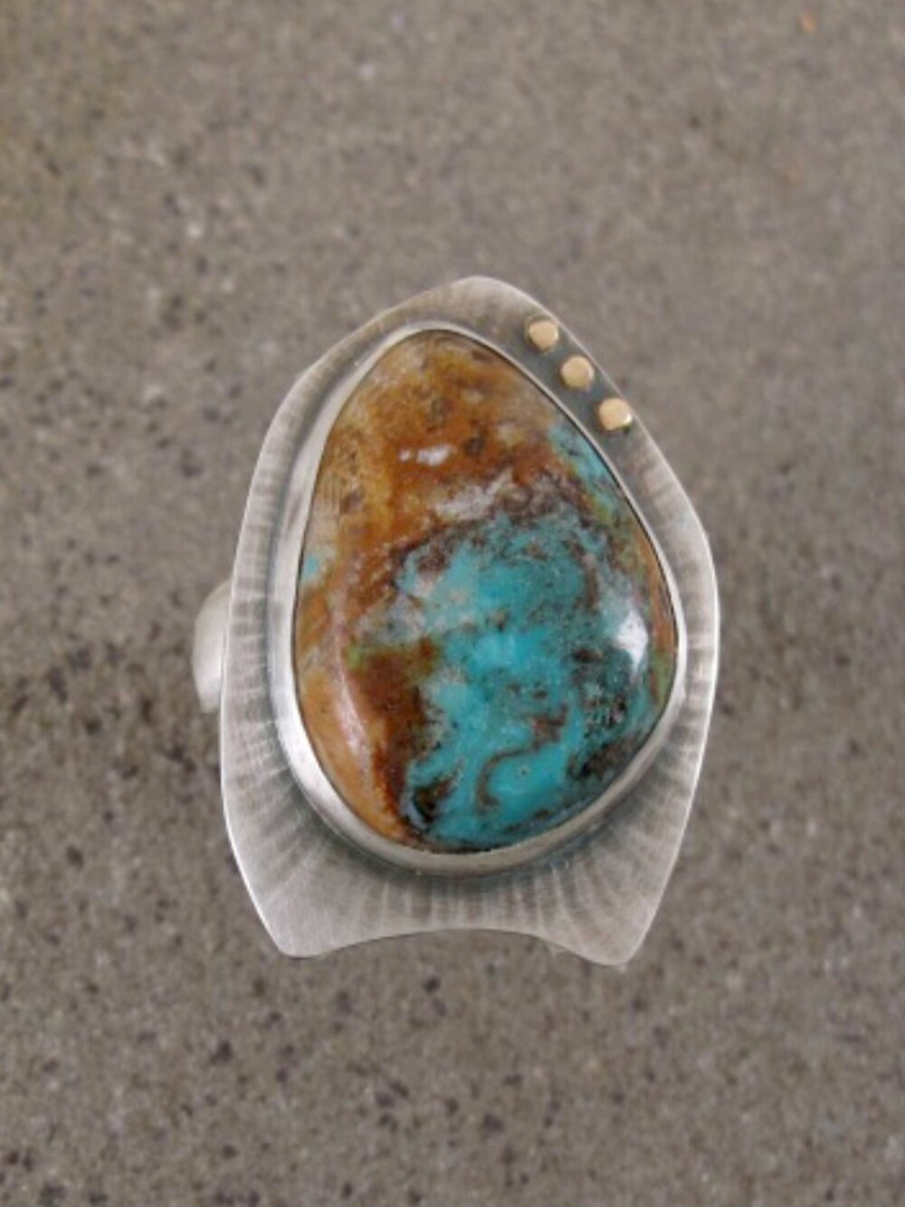 Sterling Silver 925, 14k Gold, and Kingman Turquoise Ring, Size 8 1/2 - Picture 2 of 3